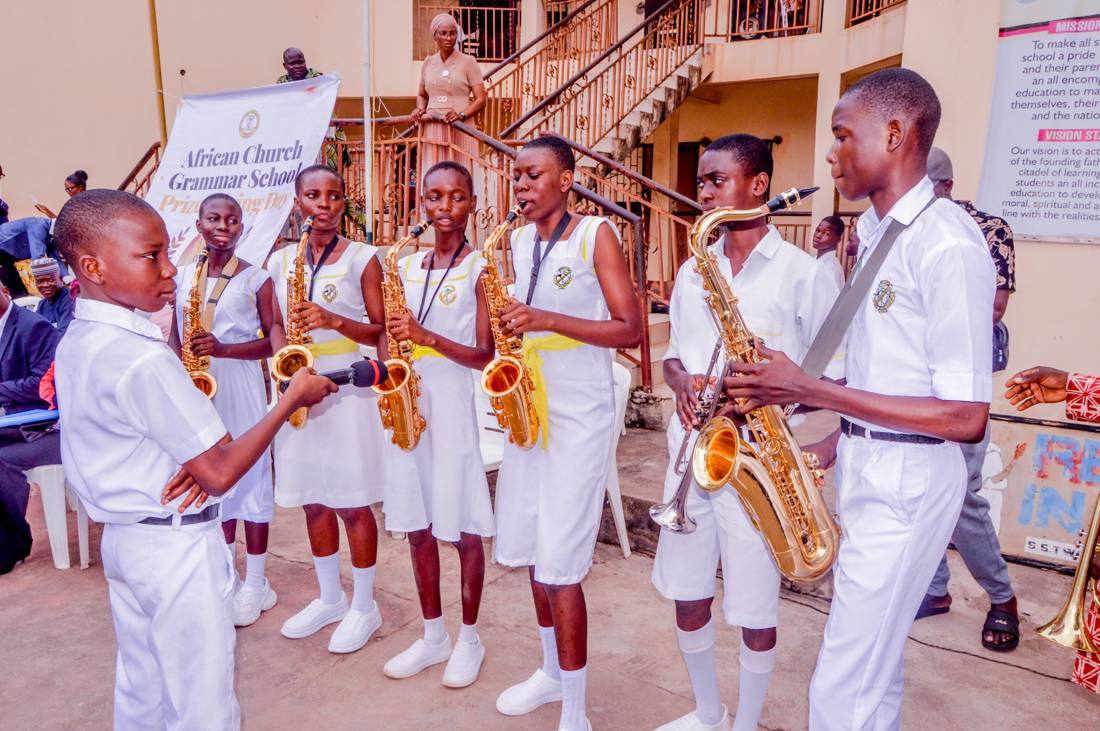 The school band performs at the Prize Giving Day