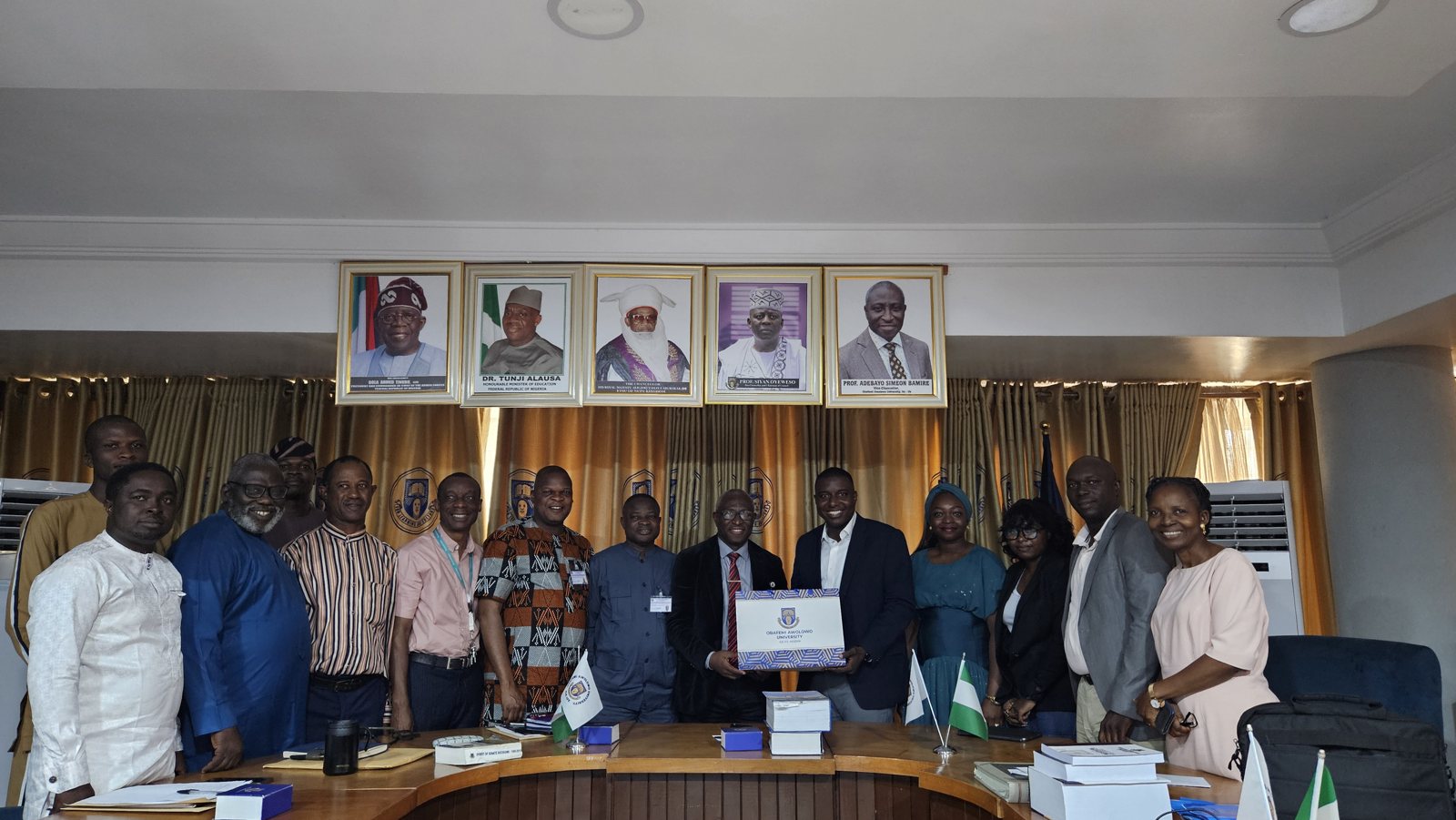 The Vice-Chancellor of Obafemi Awolowo University, Professor Adebayo Bamire, with Ridwan Sorunke, Professor Adebayo Shittu, university leadership and members of the research team