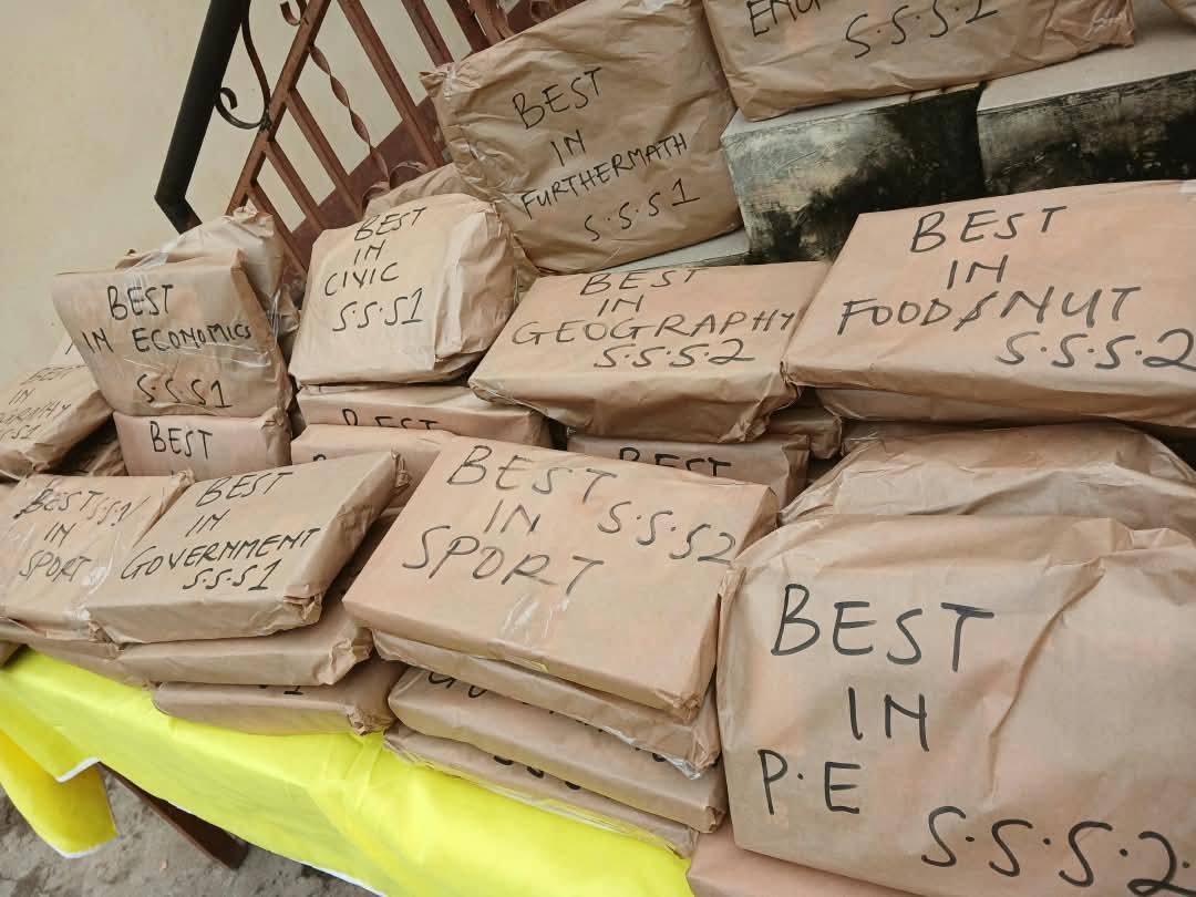 Prizes labelled by subject and class
